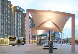 Canopies: bushaltes Rotterdam Centraal (ontwerp: MAXWAN)