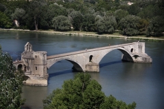 Halve brug bij Avignon 
